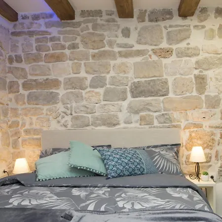 Old Center Cozy 3* Split