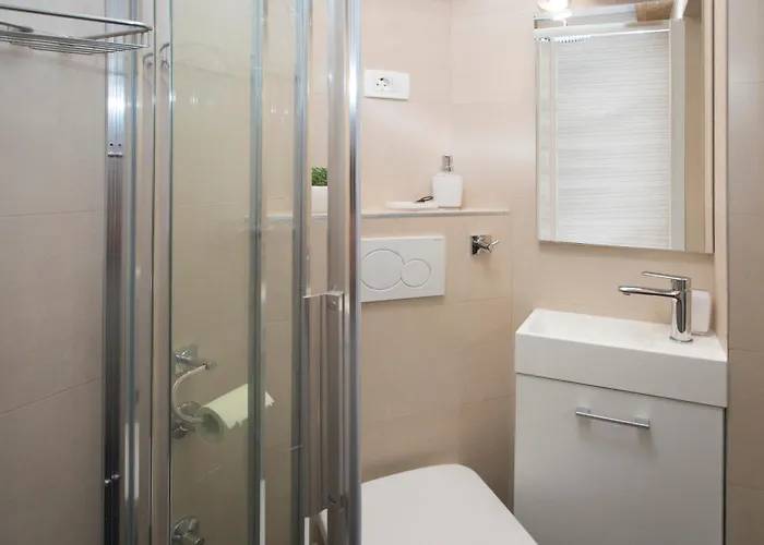 Old Center Cozy Bed & Breakfast 3*